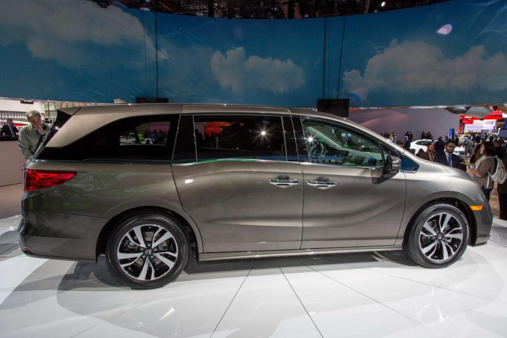 Kết quả hình ảnh cho 2018 Honda Odyssey US Spec