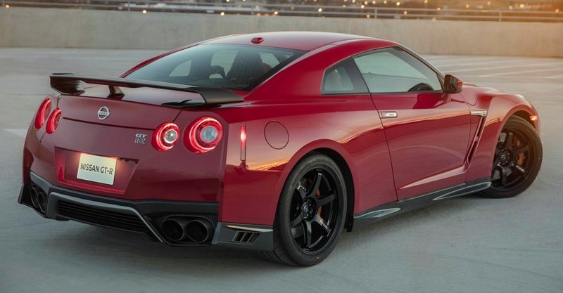 2017 Nissan GT-R Track Edition 