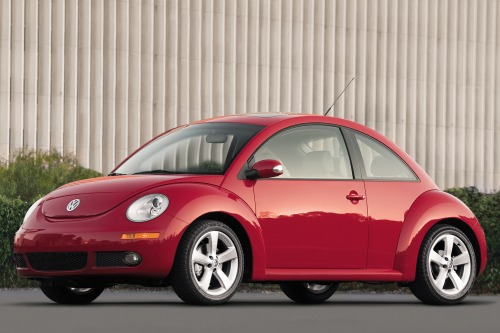 Volkswagen New Beetle น่ารักและโดดเด่น