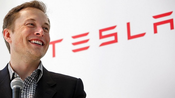 Elon Musk ผู้เป็นทุกอย่างของ Tesla ทั้งหล่อทั้งเก่ง