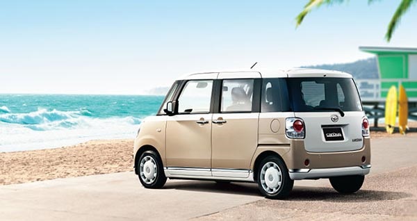 Daihatsu Move Canbus ราคา 1.18 – 1.66 ล้านเยน  
