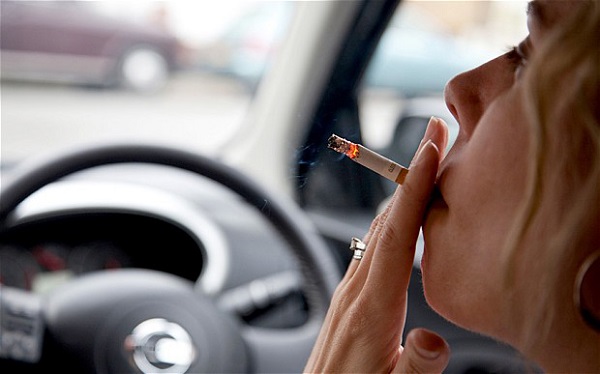  สูบบุหรี่ในรถ อันตรายกว่าที่คิด