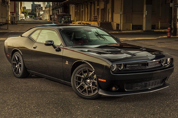 Dodge Challenger 