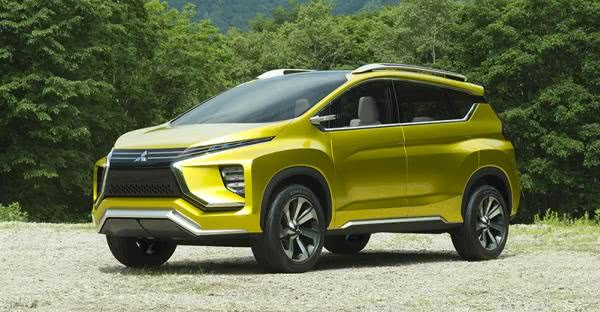 Mitsubishi Expander 2017 ใหม่ เผยภาพทีเซอร์ก่อนเปิดตัีวที่งาน GAIKINDO ...