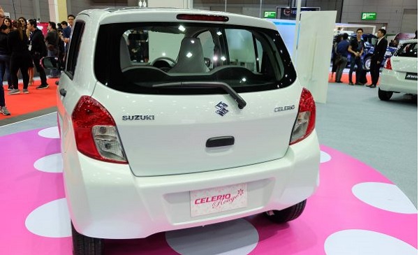 Suzuki Celerio สีชมพู รถเล็ก สไตล์ผู้หญิง