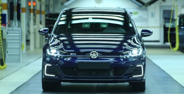รถยนต์คันที่ 150 ล้าน จากค่าย Volkswagen 