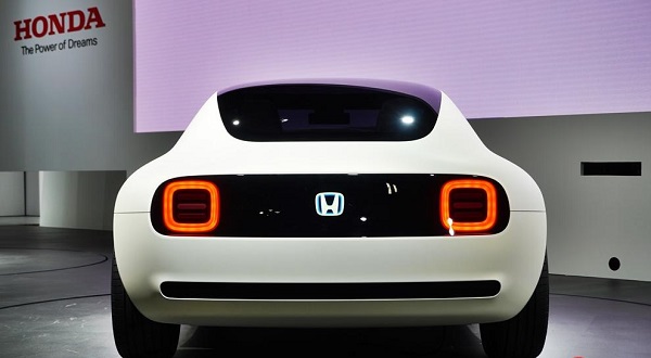 รถใช้แพล็ตฟอร์มร่วมกับ Honda Urban EV Concept