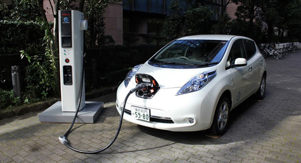 Toyota, Nissan, Honda และ Mitsubishi ร่วมพัฒนาโครงสร้างพื้นฐานรองรับรถพลัง ไฟฟ้า