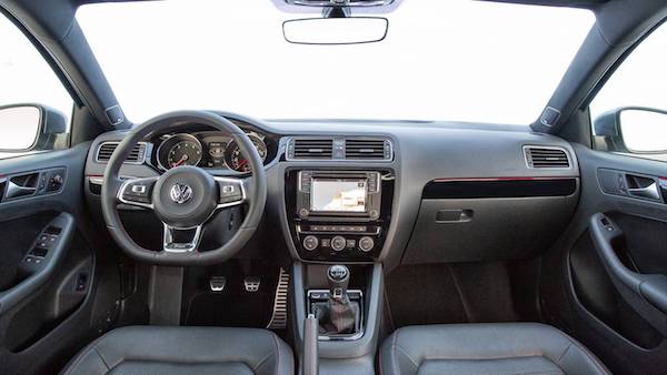 การออกแบบภายนใน Volkswagen Jetta 2018 
