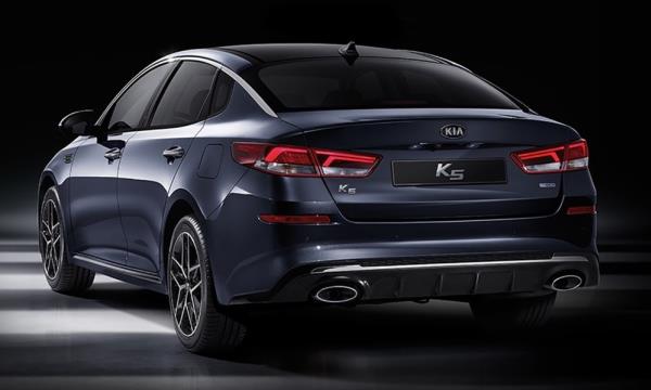 Kia K5 2018 หรือ Kia Optima ได้ฤกษ์เปิดตัวในตลาดเกาหลีใต้