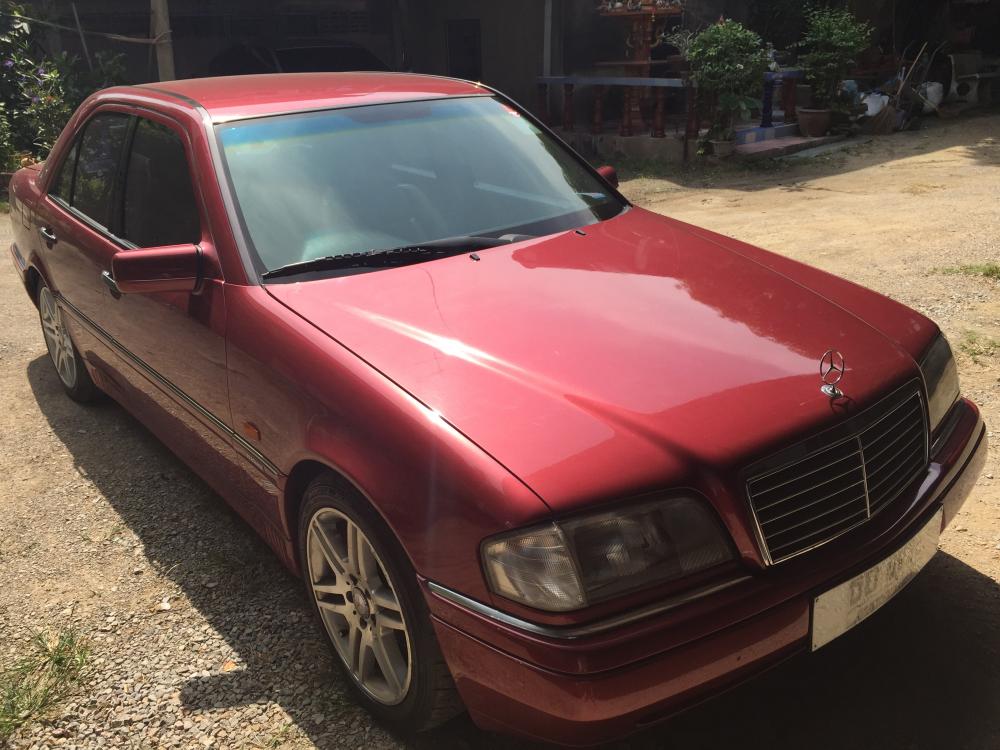 1995 Mercedes-Benz C220 Elegance sedan 10040593