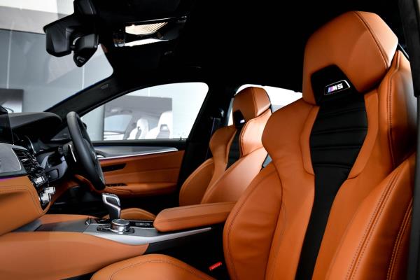 โฉมงามภายในห้องโดยสารของ ALL NEW BMW M5 