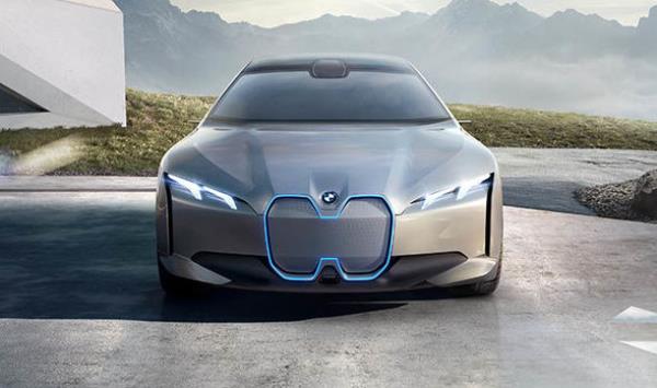 BMW เตรียมพัฒนาแบตเตอรี่ขนาดใหญ่ติดตั้งในรถไฟฟ้าวิ่งได้ไกลกว่า 640 กม.
