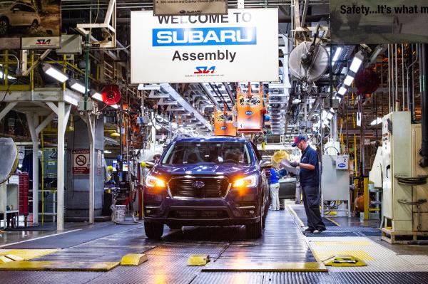 Subaru Ascent 2019 ในโรงงาน