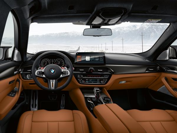 ห้องโดยสารภายใน BMW M5 Competition 2018