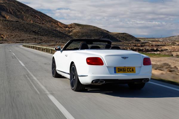 Bentley Continental GT Convertible V8 รถสปอร์ตหรูด้านท้าย 