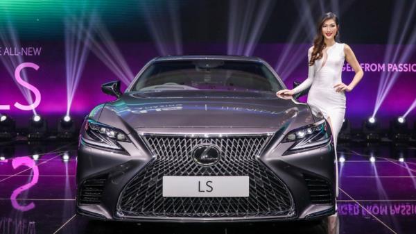 Lexus LS 2018