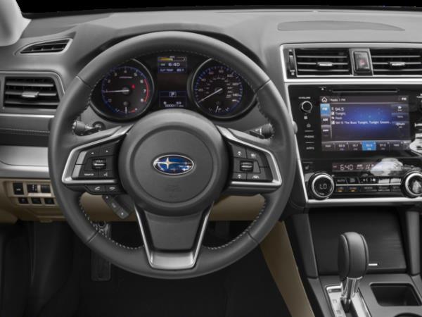  ภายใน Subaru Legacy 2018