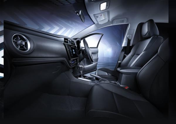 รูปลักษณ์ภานนอก และภายในของ Toyota  Corolla  Altis  รุ่น 1.8V ที่มาพร้อมกับ T-Connect Telematics 