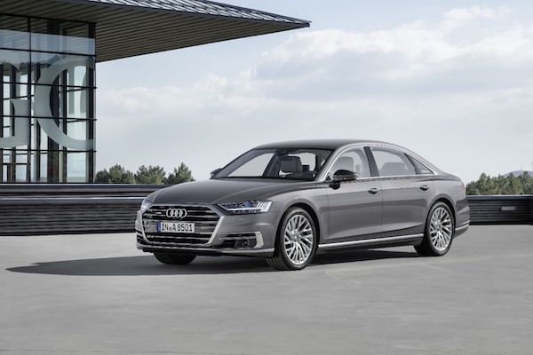 ดีไซน์ล้ำสมัย  “The new Audi A8 L” 