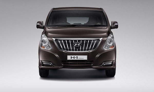 ราคาเลยล้านกลางๆ มารุ่นไหนจะน่าซื้อกว่าระหว่าง Hyundai H-1 กับ Kia Grand Carnival