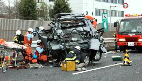 อุบัติเหตุ เกิดขึ้นได้เสมอ เพราะฉะนั้น ทุกคนต้องขับรถด้วยความระมัดระวังให้มากๆ