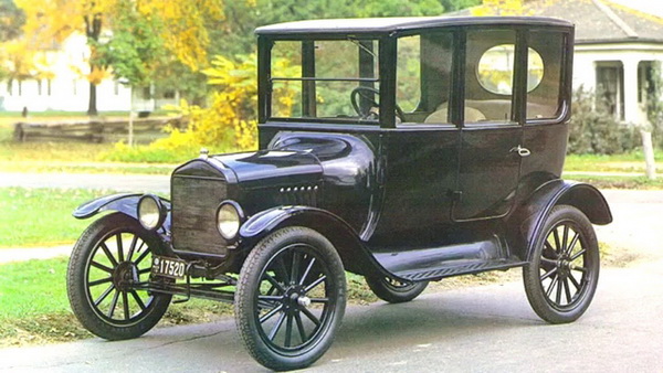 Ford Model T ปี 1917 รถรุ่นต้นแบบของ Ford Model TT ในตำนาน