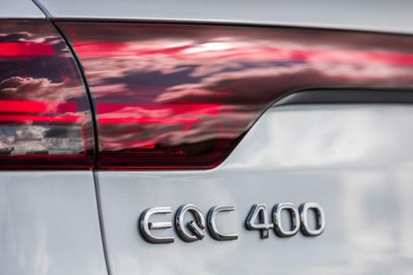 การดีไซน์ภายนอกของ Mercedes-Benz EQC 400 4MATIC 