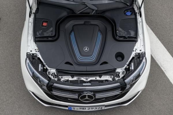 การดีไซน์ของ Mercedes-Benz EQC 400 4MATIC 