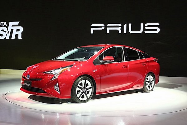 Toyota Prius ถือเป็นรถไฮบริดยอดนิยม