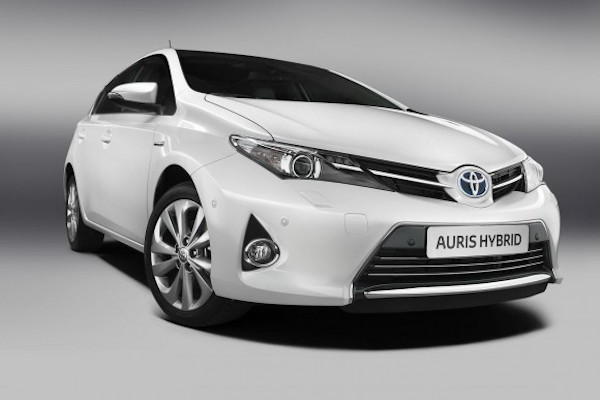 Toyota Auris Hybrid ก็ถือว่าทำตลาดได้ดีพอสมควร
