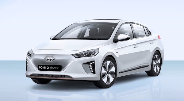 Hyundai IONIQ เป็นรถที่ออกแบบให้มีความสะดวกสบายสไตล์รถยนต์ซีดาน
