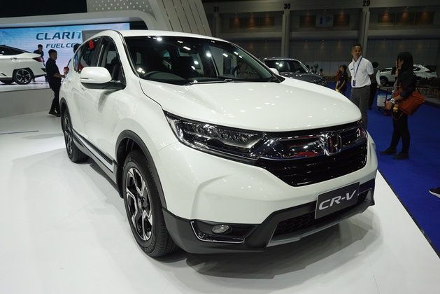 Honda CR-V รุ่นเครื่องยนต์ เบนซิน ราคาเริ่มต้น 1,399,000 บาท