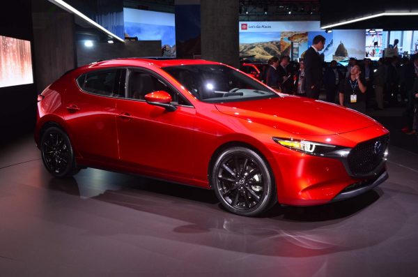 ปี 2020 เตรียมพบเทคโนโลยีใหม่จาก Mazda คาดเปิดตัวรถยนต์ไฟฟ้าคันแรก! 