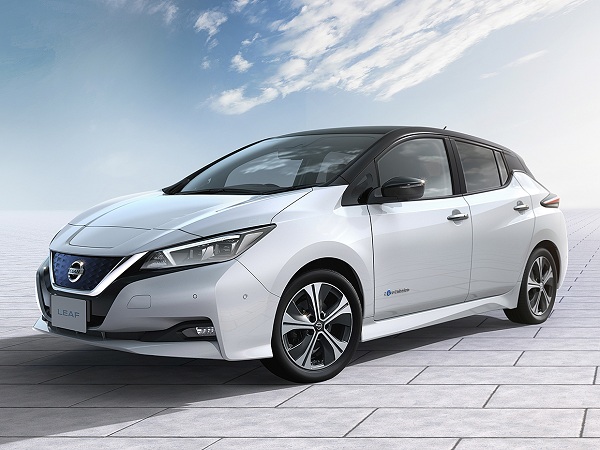 ม้ปลายปีมีข่าวไม่สู้ดีเกี่ยวกับผู้บริหารของ Nissan ที่ญี่ปุ่น แต่สำหรับ Nissan Leaf รถยนต์ไฟฟ้านับว่ากระแสดีมาก