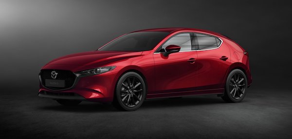 All-New Mazda3 2019 ทั้งหน้า-หลัง เทียบกันกับภาพทีเซอร์ก็มีความเหมือนเล็ก ๆ 