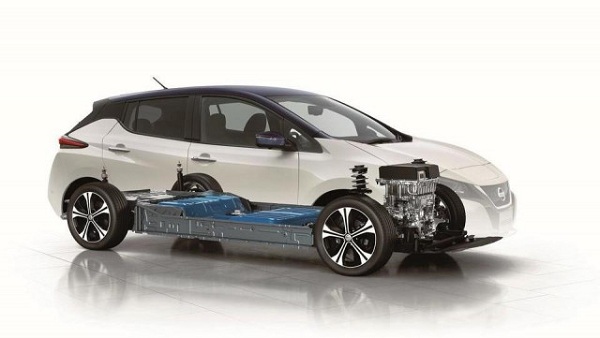 ระบบการขับเคลื่อนทั้งแบตเตอรี่เก็บไฟ มอเตอร์ไฟฟ้า อาจเป็นจุดเด่นของ Nissan Leaf 