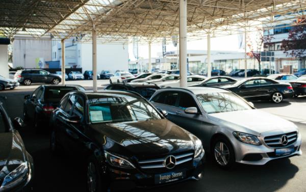 สาเหตุการซบเซาของธุรกิจตลาดรถยนต์มือสอง : ภาพและข้อมูลจาก ประชาชาติธุรกิจ