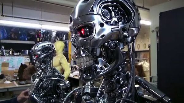 หุ่น Terminator หนึ่งในปัญญาประดิษฐ์ที่นำเสนอผ่านภาพยนตร์