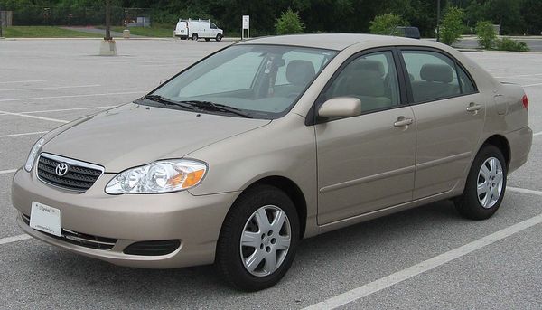 รถยนต์ Toyota Altis Generationที่9 ออกขายช่วงปี 2000-2007