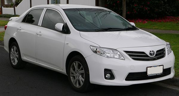 รถยนต์ Toyota Corolla Altis มืสองรุ่นแนะนำ Generatoin ที่10 ที่ดีไซน์ไม่ล้าสมัยมากนัก