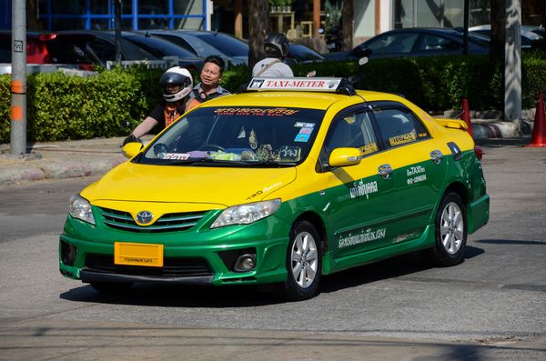 Limo แท็กซี่ของไทยที่เน้นต้นทุนต่ำไว้ก่อน