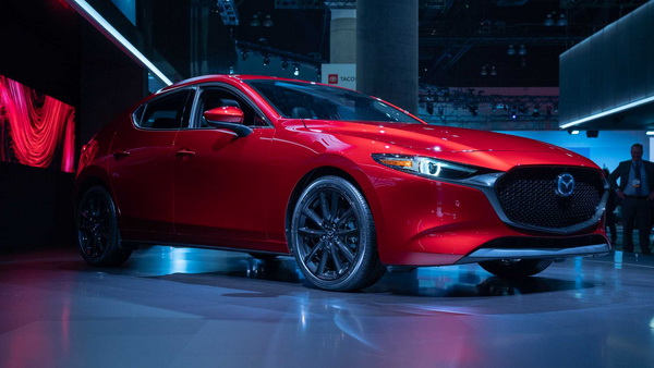 All New Mazda 3 2019 กับโฉมใหม่ที่โฉบเฉี่ยวทันสมัยมากกว่าที่เคย