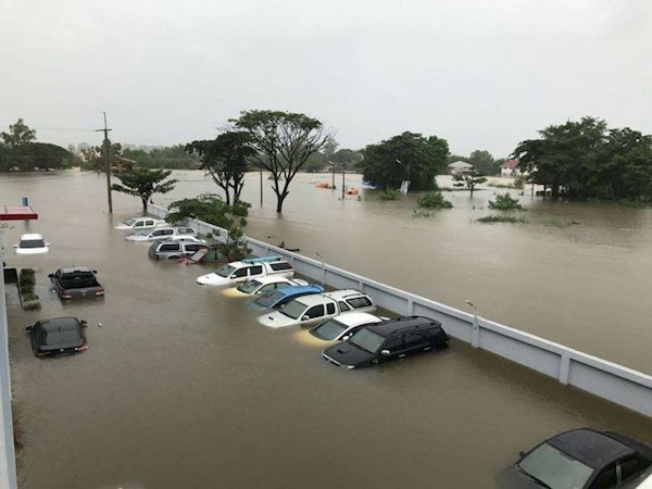 ควรหลีกเลี่ยงการซื้อรถที่ถูกน้ำท่วมมา