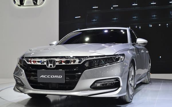 รถที่คนไทยในตลาดรถหลายคนรอคอยในตลาดรถ All New Honda Accord 