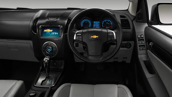 ห้องโดยสารของ Chevrolet Sonic Hatchback ออกแบบในสไตล์ดูอัล ค็อกพิท