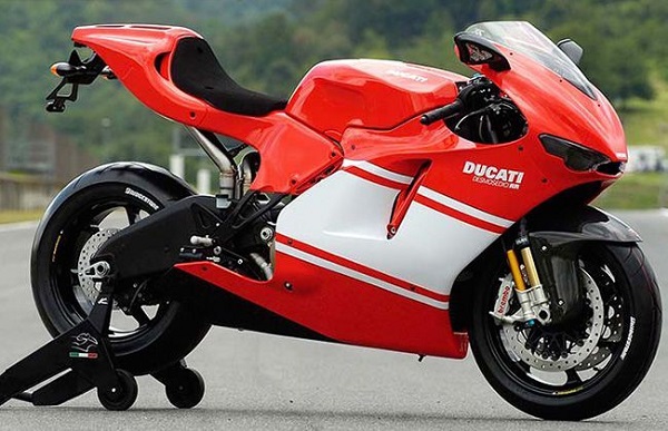 Ducati Desmosedici D16RR NCR M16