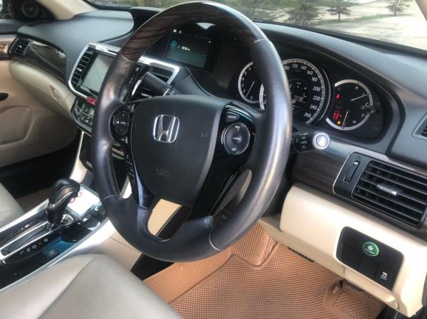 Honda-Accord-Used-Car-2017