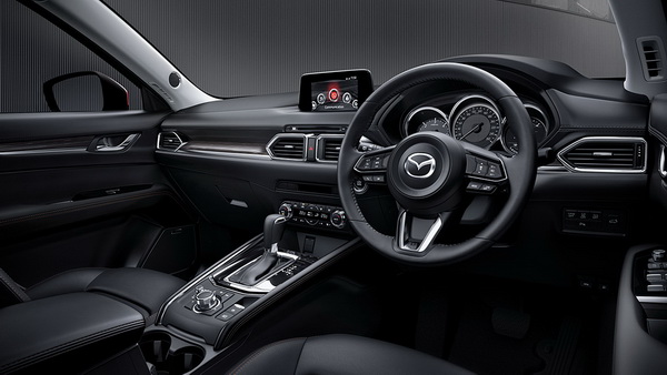Mazda CX-5   ถูกออกแบบ และและตกแต่งอย่างสวยงามด้วยดีไซน์ HMI (Human-Machine Interface)
