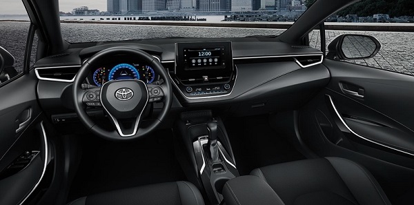 ภายในของ Toyota Auris 2019 ก็ถือว่าออกแบบมาสวย ไม่ขี้เหร่